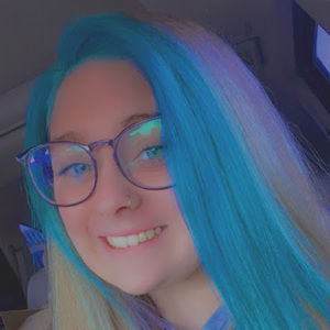 Meet your Posher, Courtney